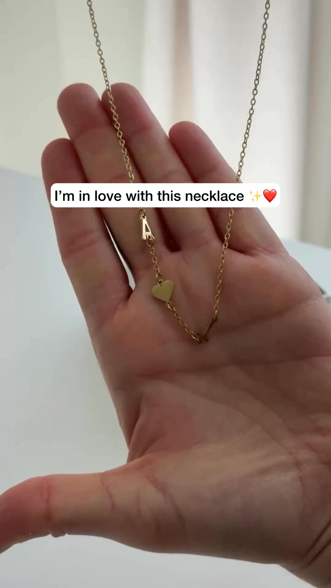Personalized necklace with side letters