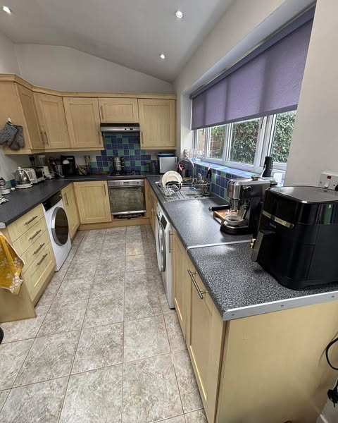 Anúncio de Kitchen Makeovers