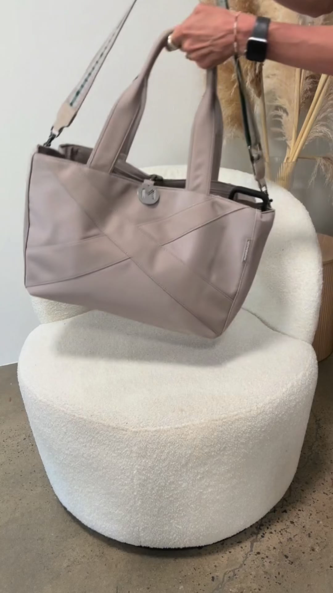 The Bag That Never Tips Over