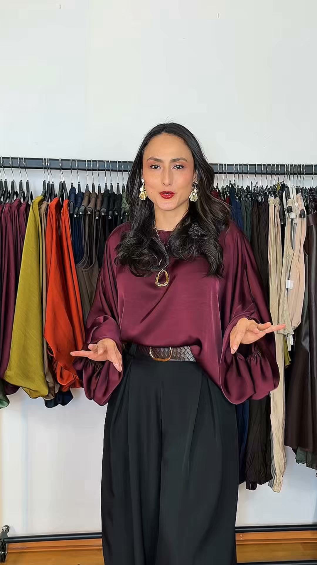 Comodidad y feminidad en una blusa