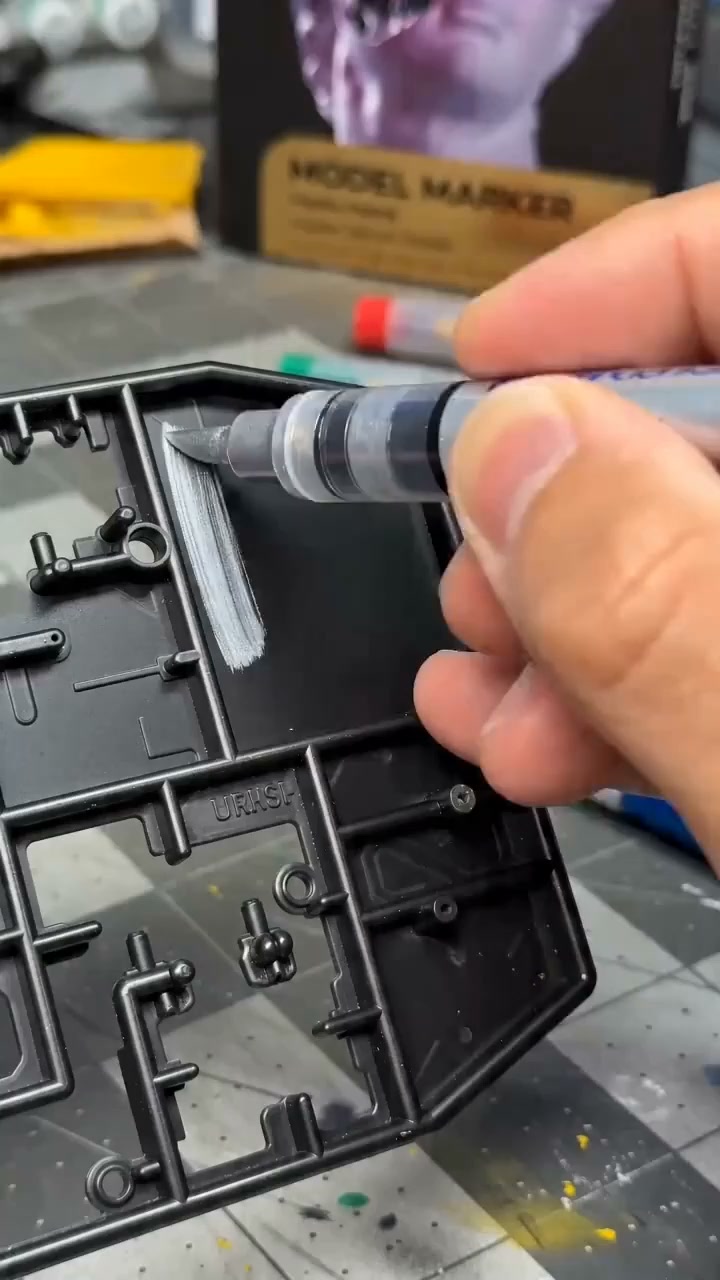 Pro Metallic Finishes. No Airbrush Needed.