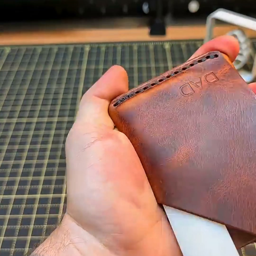 Anúncio de The Leather Blueprint