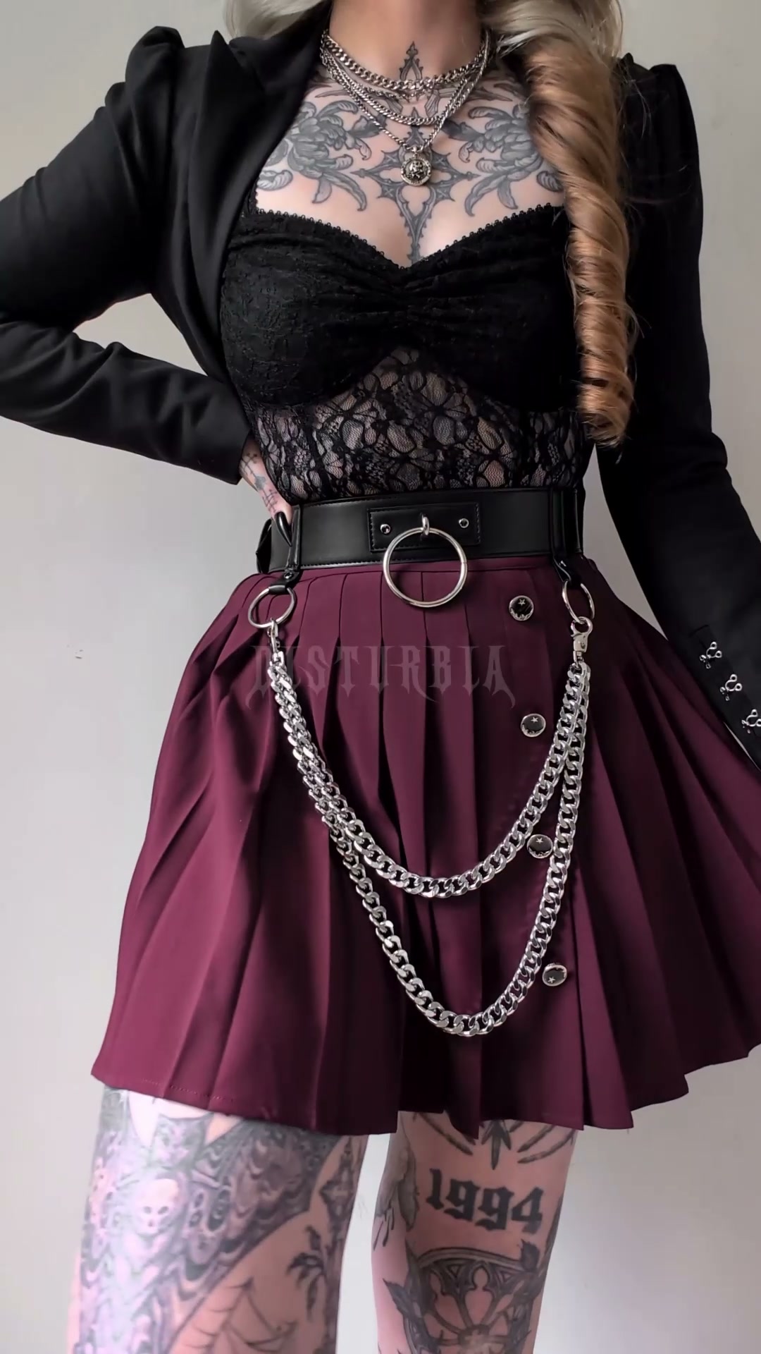 Dark Romantic Fashion