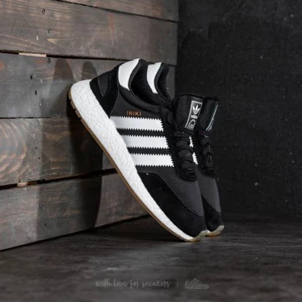 Adidas iniki negro y blanco