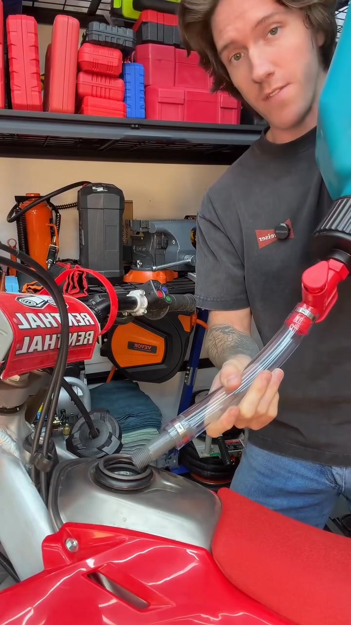 VP Racing Fuels 33320 Trigger Hose – Fast, Spill-Proof Fueling for Racers & Riders!