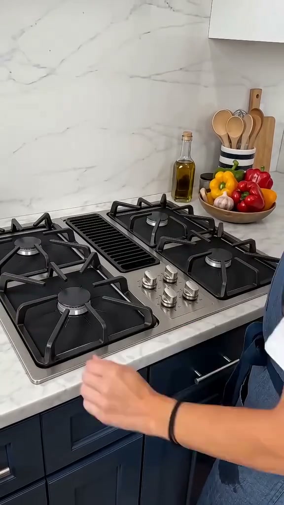 4-Piece Reusable Non-Stick Gas Stove Burner Covers – Heat-Resistant & Washable