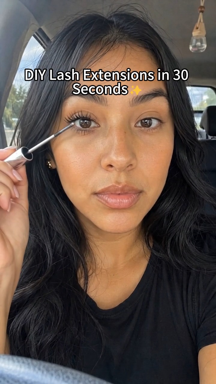 News - Curling Silver Stick Mascara