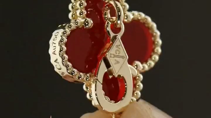 Stars don't fade. Neither does our jewelry.