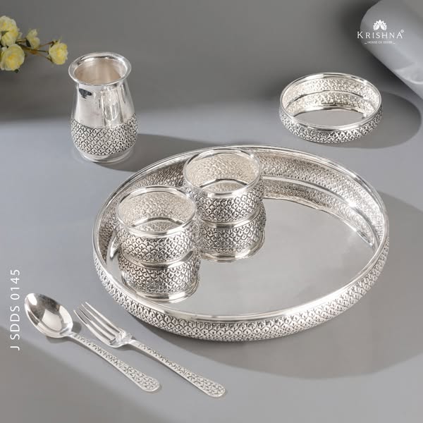 Luxurious Silver Dinner Sets
