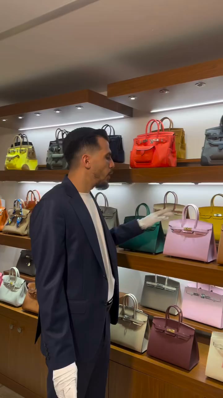 Luxury Bags Without the Luxury Price!