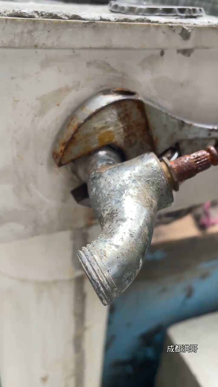Universal 3-Jaw Broken Pipe Extractor for Hand Drills