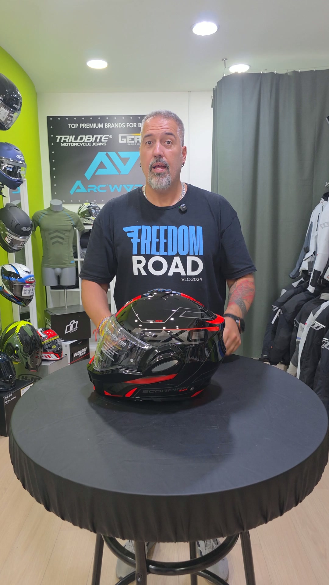 Scorpion Exo Tech Evo Traveller 209€ ¡SÓLO HASTA EL LUNES 28!