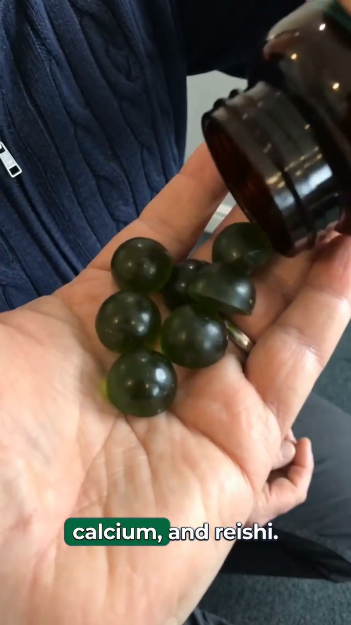 Glucosamine 1,500mg, plus the mushrooms most gummies skip