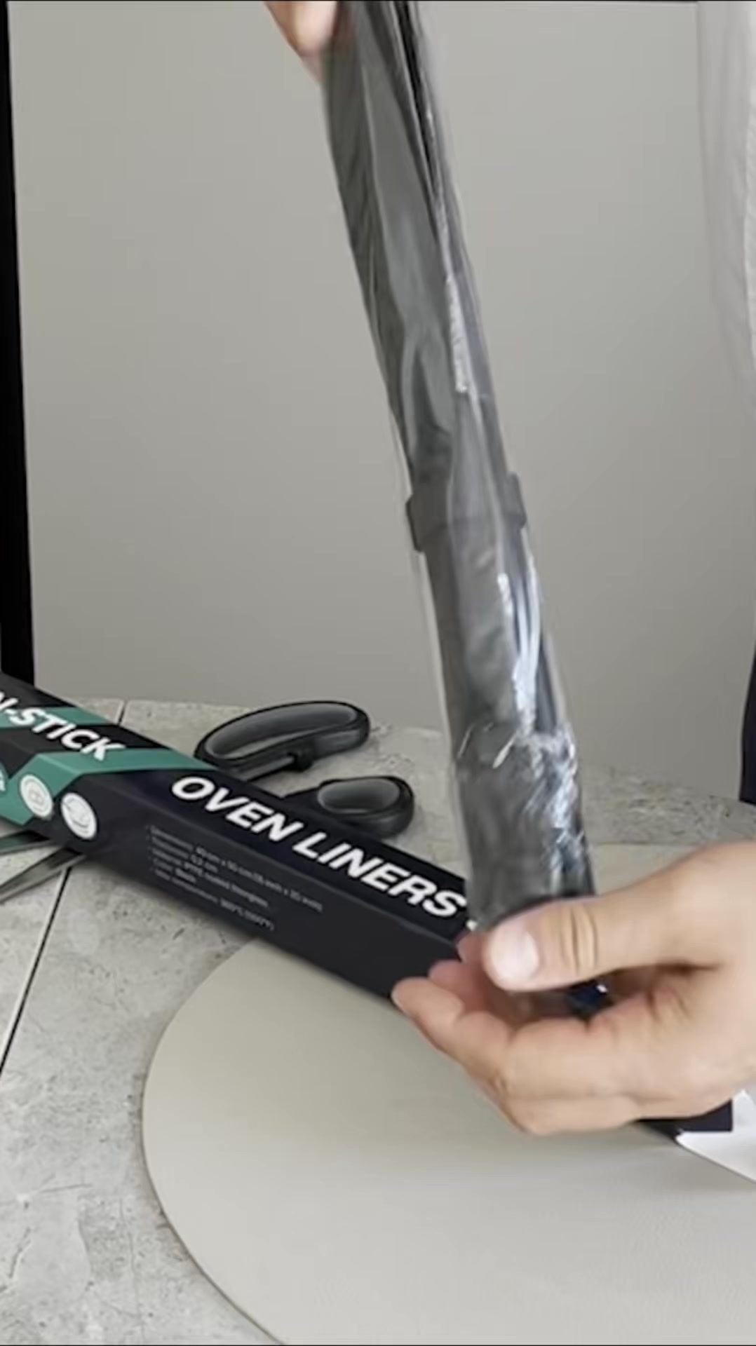 Non-Stick Oven Cleaning in Seconds