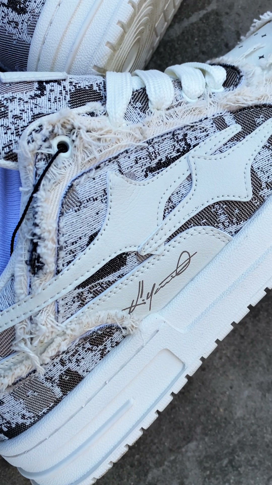 "AIRLINE" Dust Grey