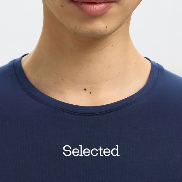 Short-sleeved T-shirt - Men