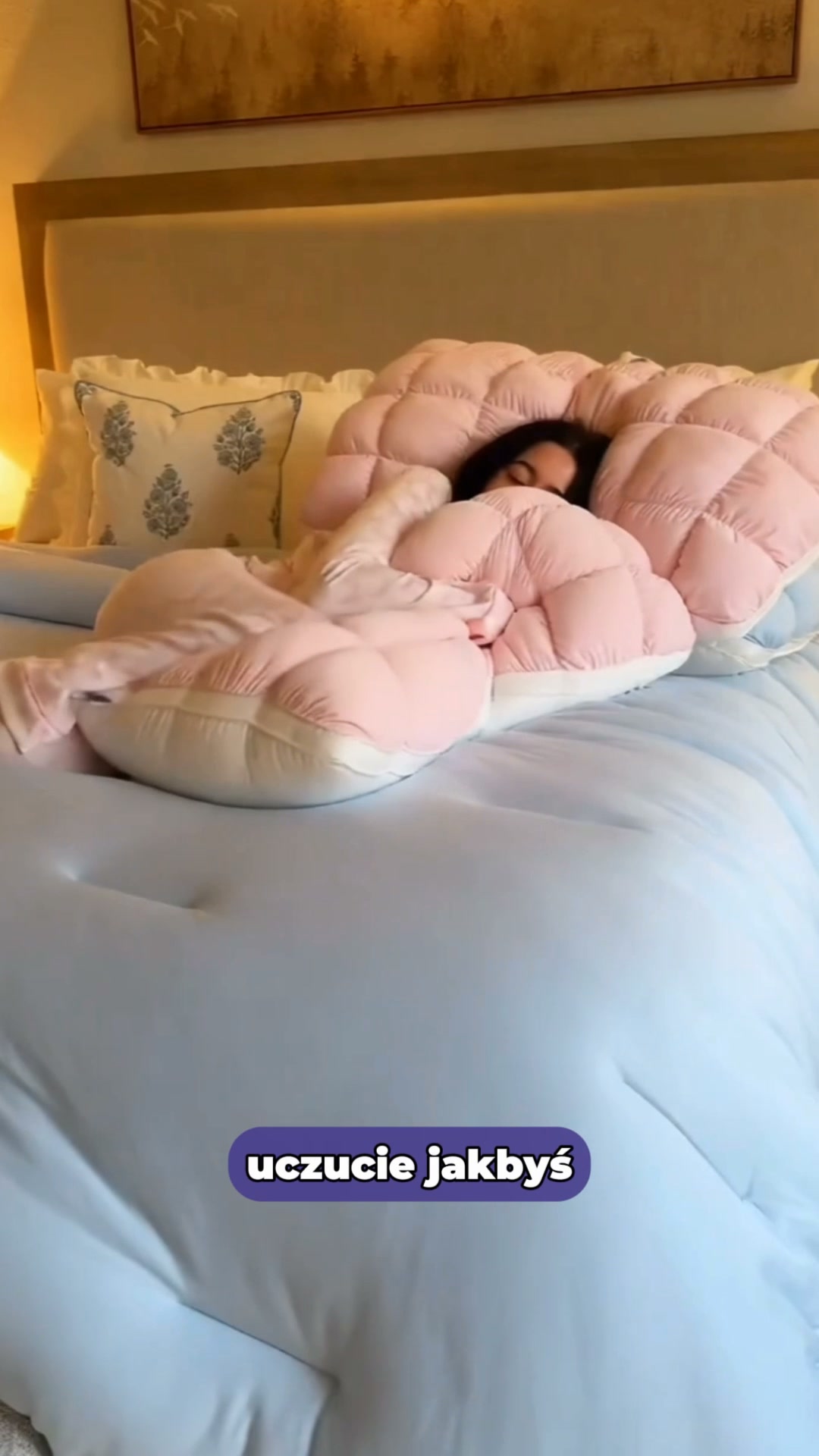 Uczucie spania na chłodnej piance marshmallow