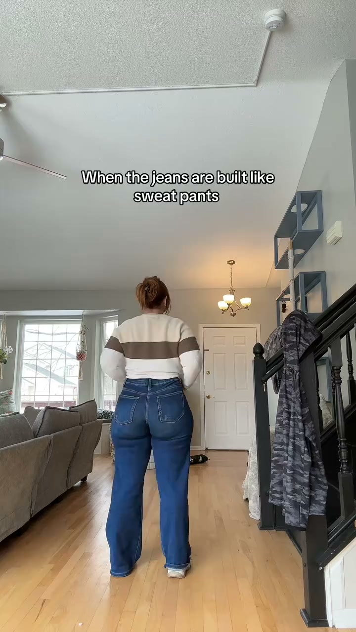 Anúncio de Female Apparel