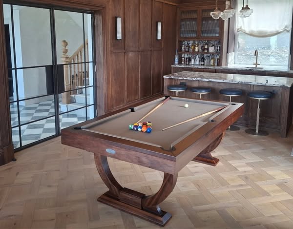 £4,197 | Signature Huntsman Walnut Pool Dining Table: 7ft