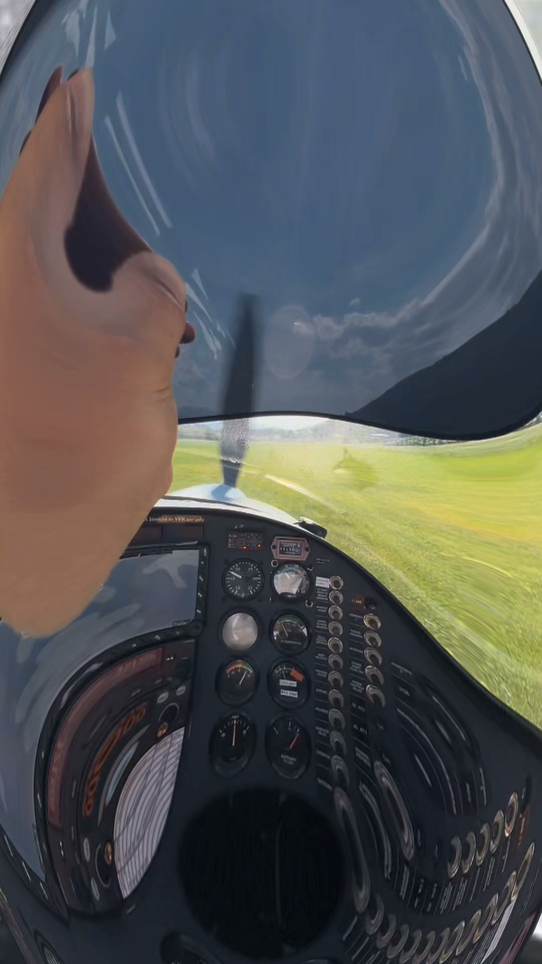 Anúncio de AviationShades