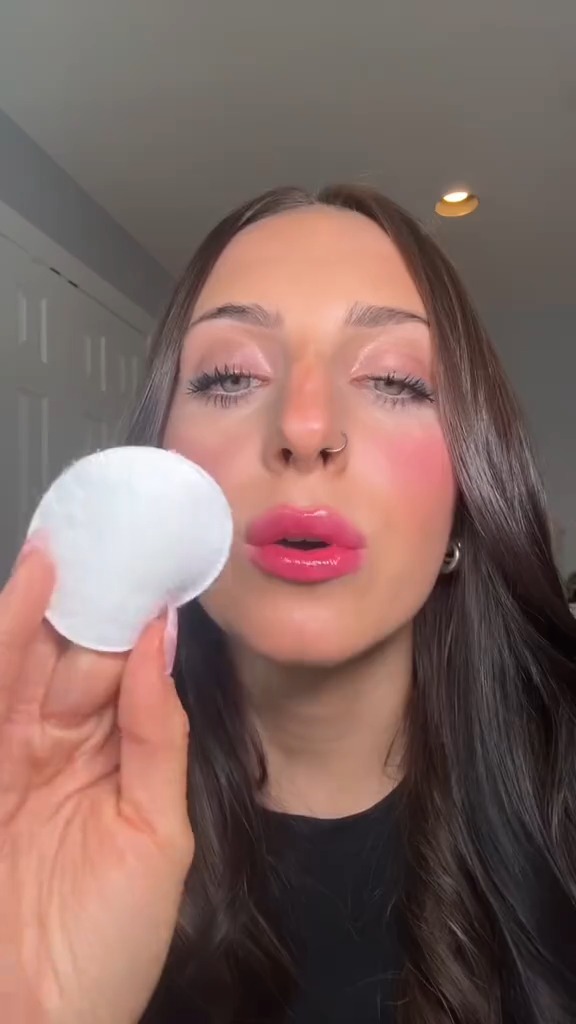One Swipe = Juicy lips all day