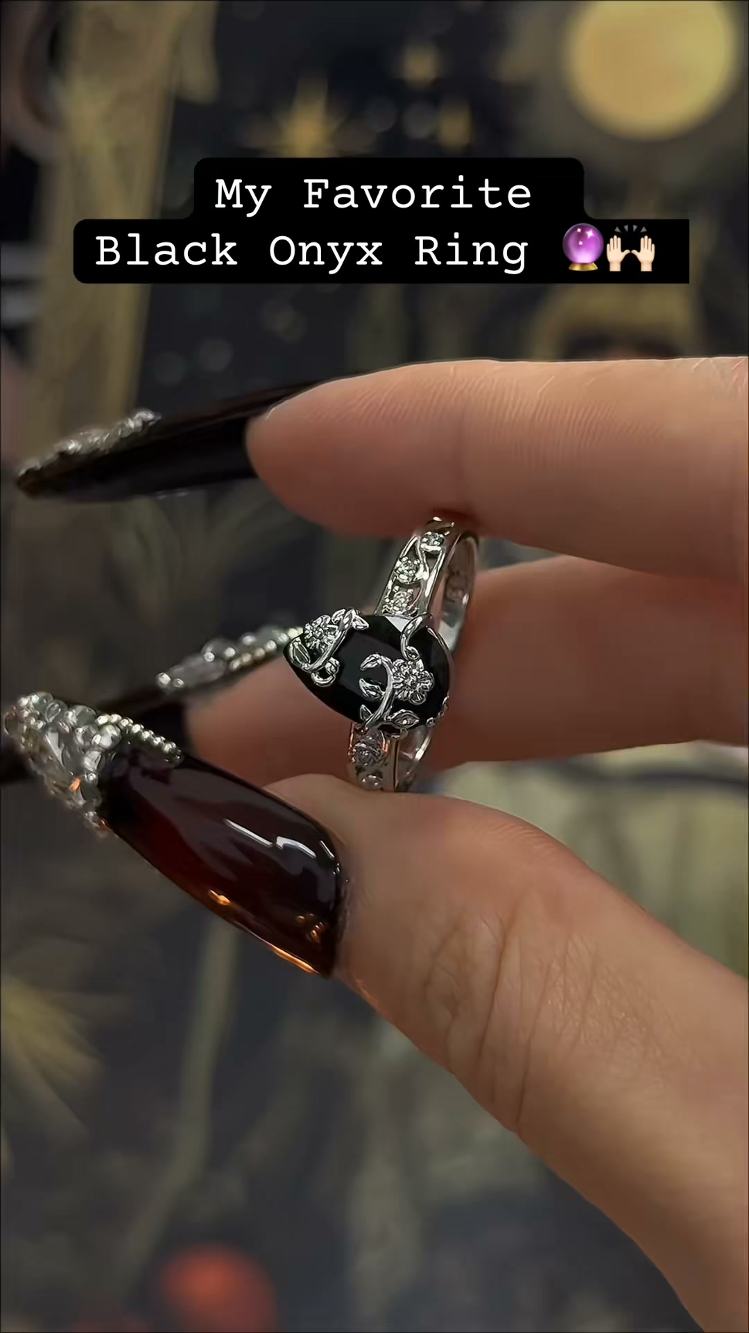 Vintage Floral Black Gemstone Ring