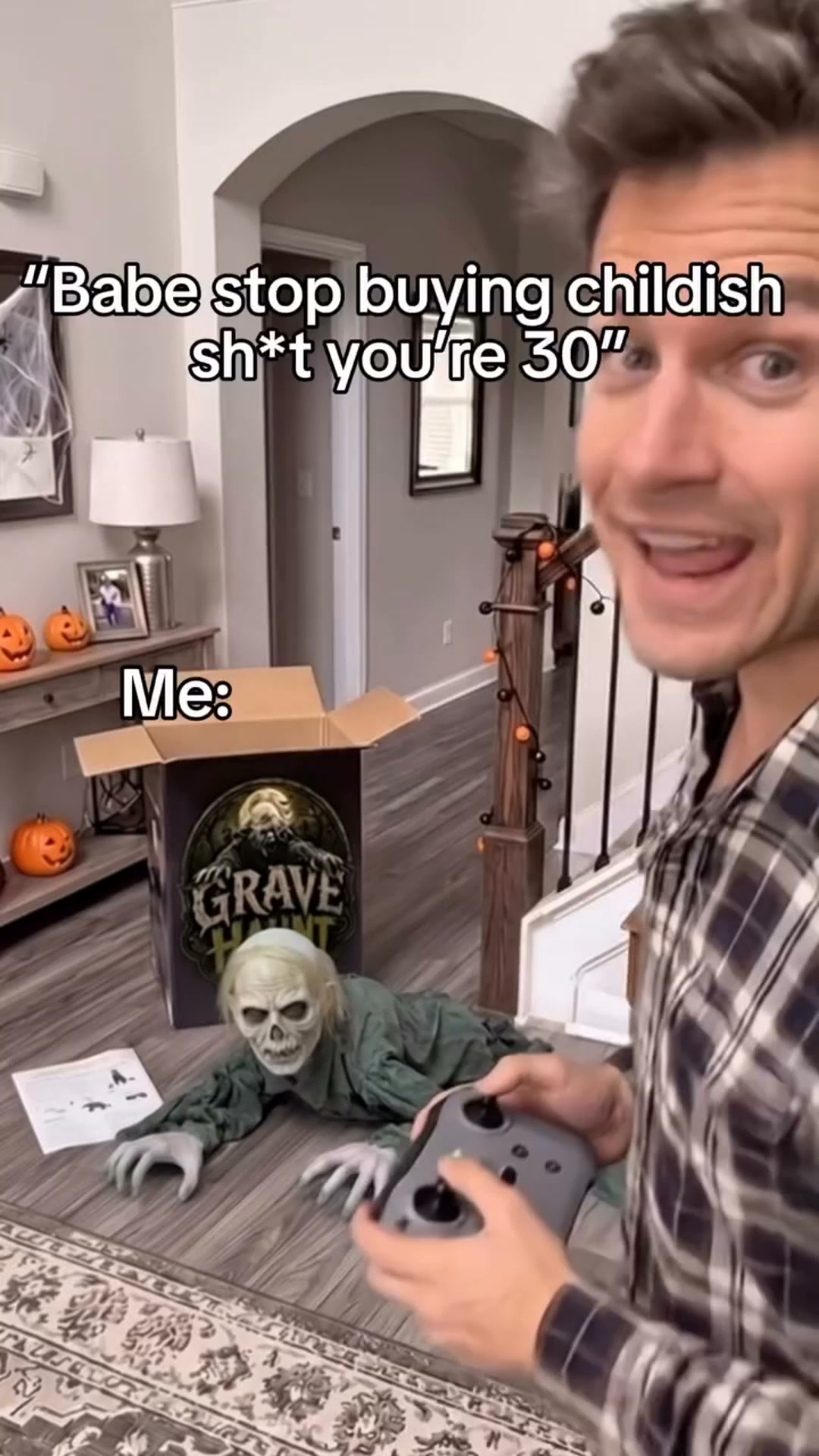 50%OFF- Crawls, Screams, Terrifies