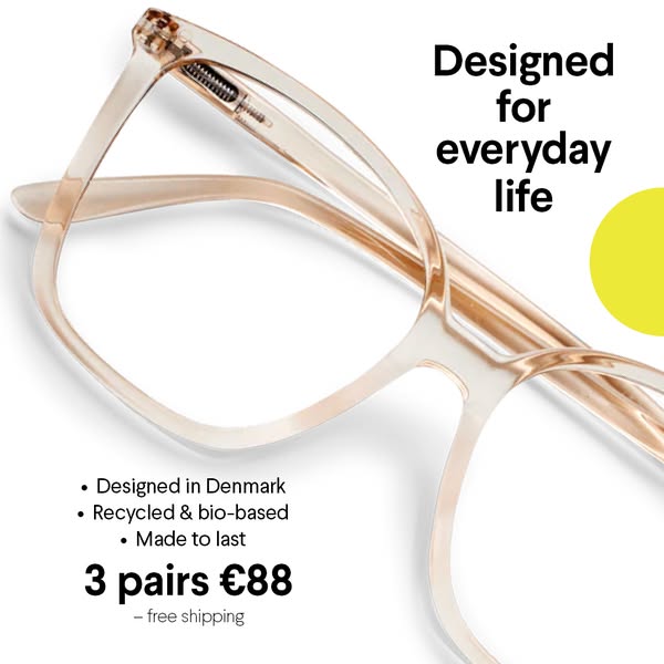 3 pairs of reading glasses for €88