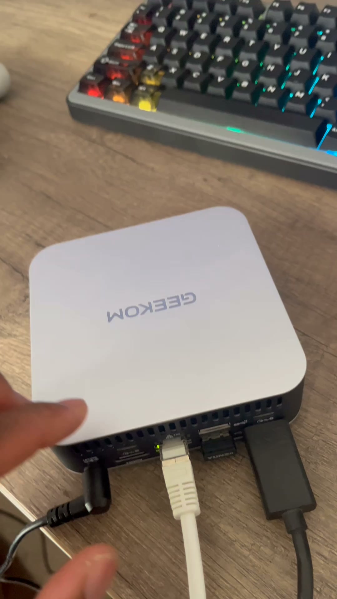 GEEKOM A7 2026 Edition Mini PC avec AMD R5- 7535HS | R5-7545U