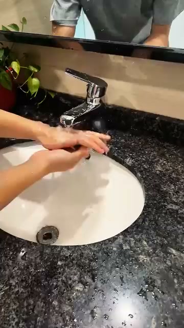 1080° Rotating Faucet Extender with 2 Spray Modes