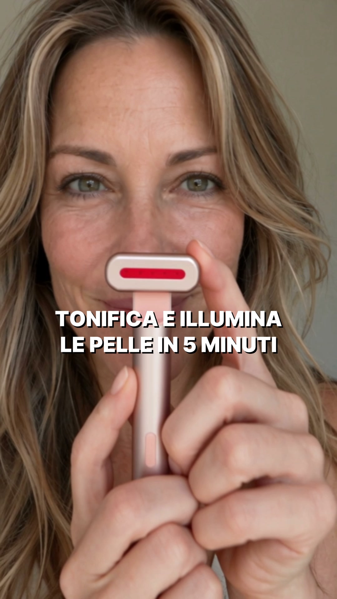 Rimpolpa e Distendi il viso in un solo gesto