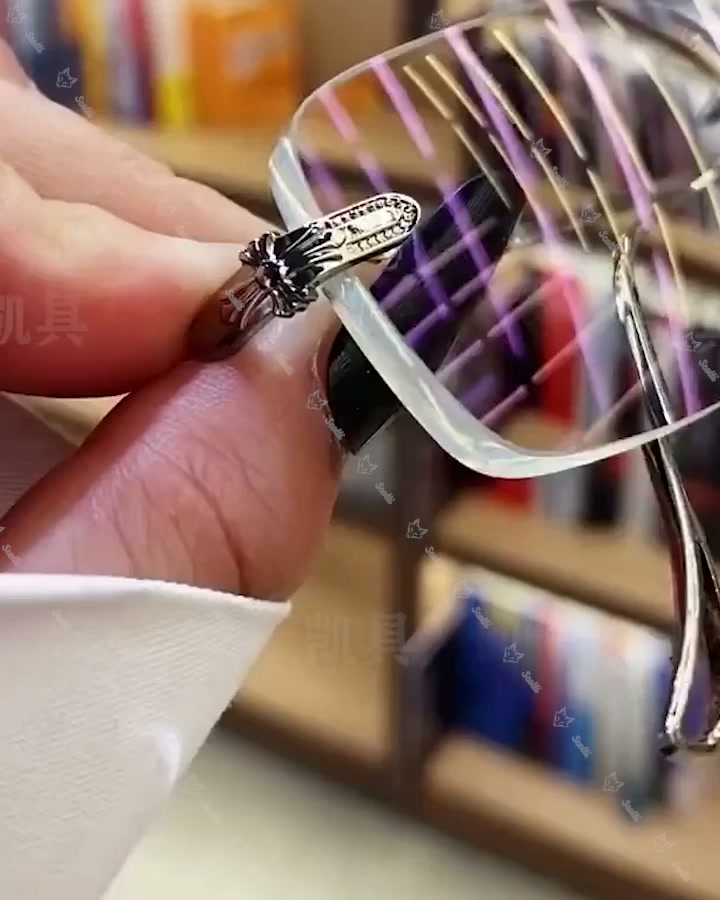 GLI OCCHIALI DEL FUTURO