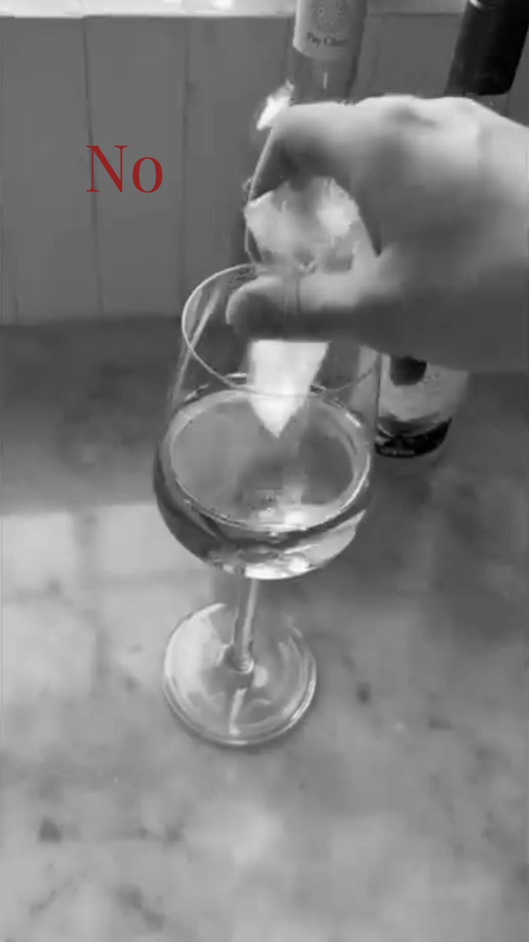 Vino siempre frío. Nunca diluido.