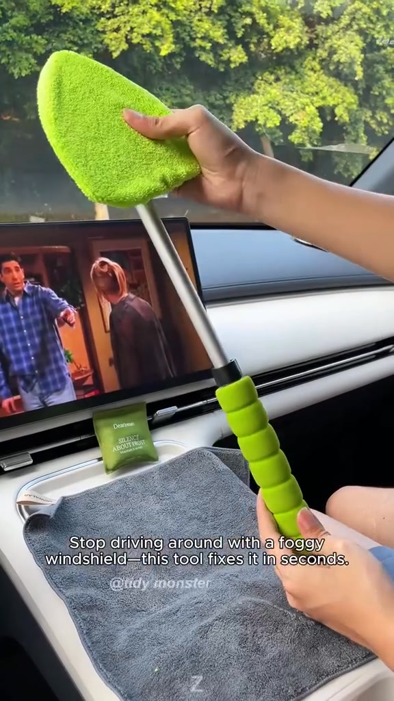 Effortless Windshield Cleaning