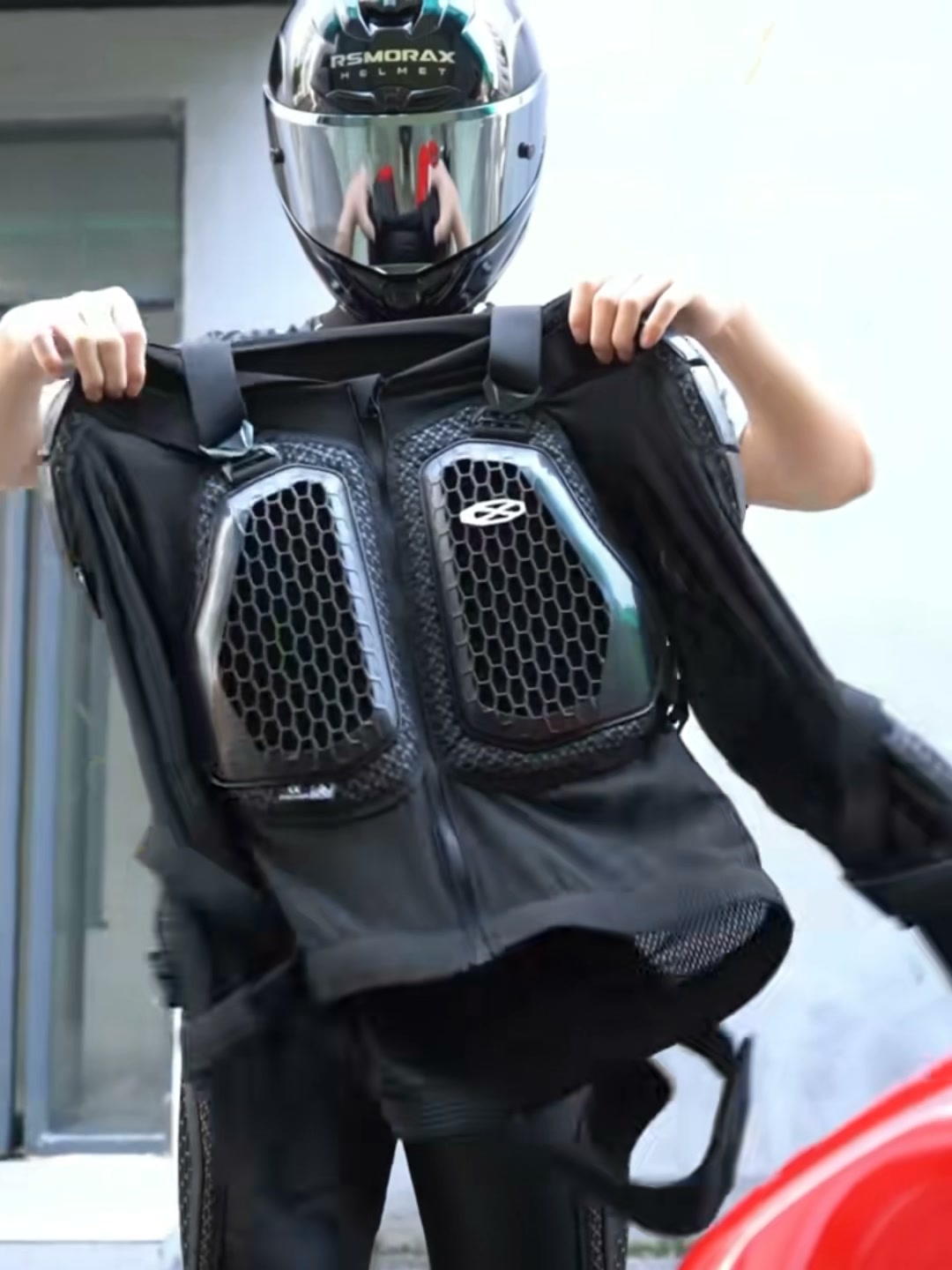Full-Body Protection in Sizes S-5XL