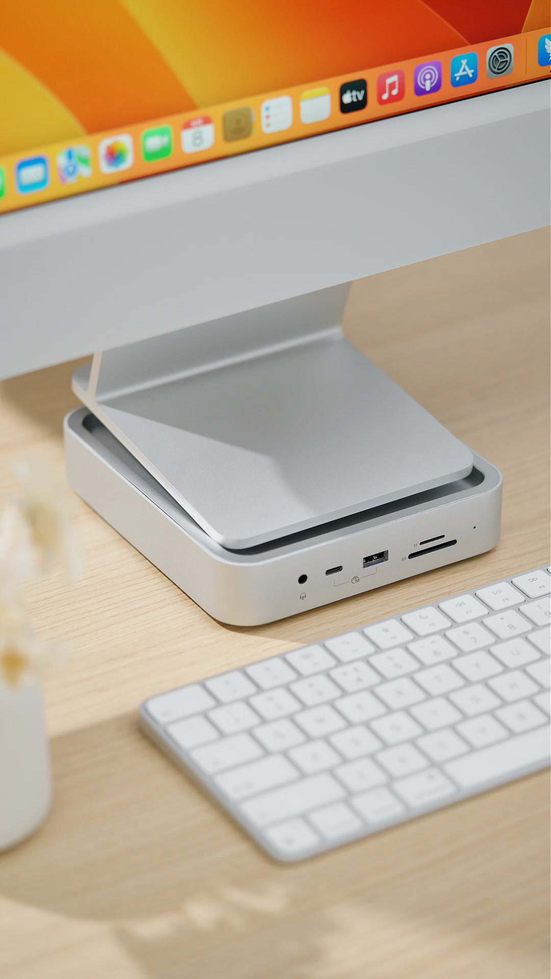 9-in-1 iMac Hub & SSD Enclosure