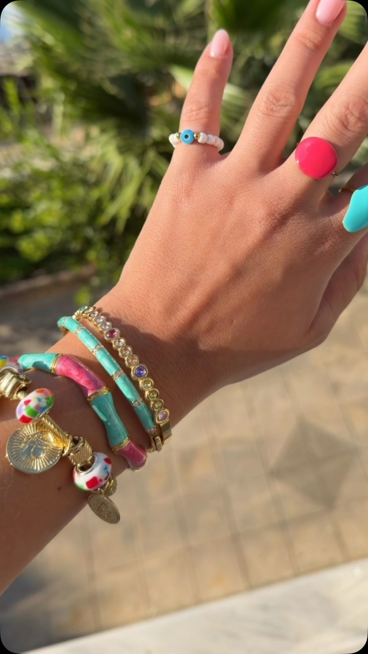 Anúncio de Μπιζουβιο accessories