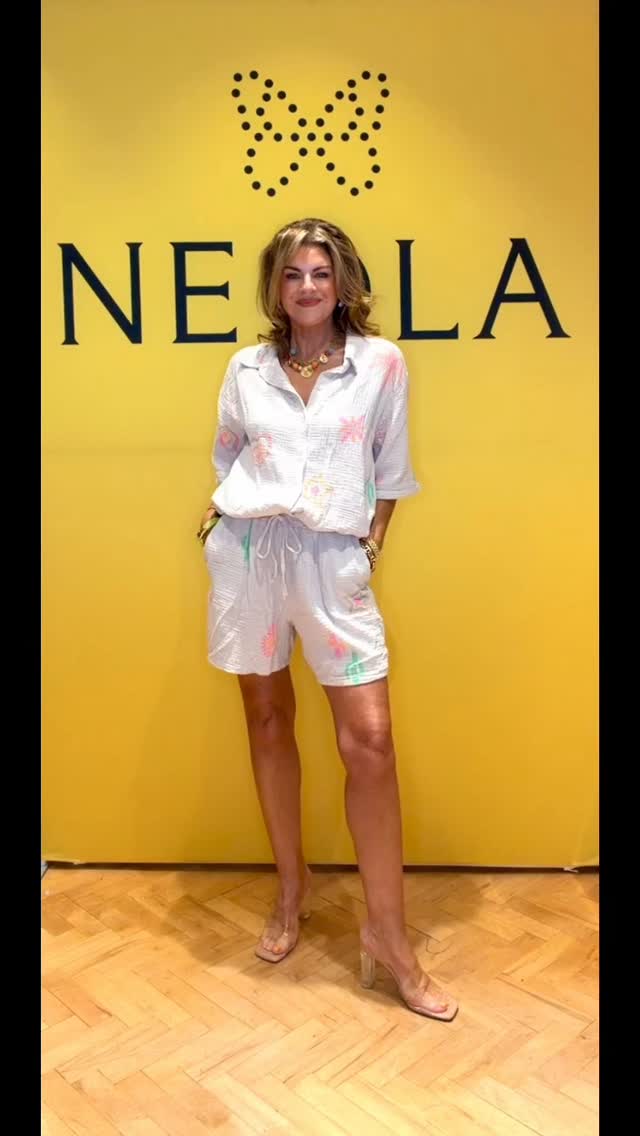 Anúncio de Neola Apparel