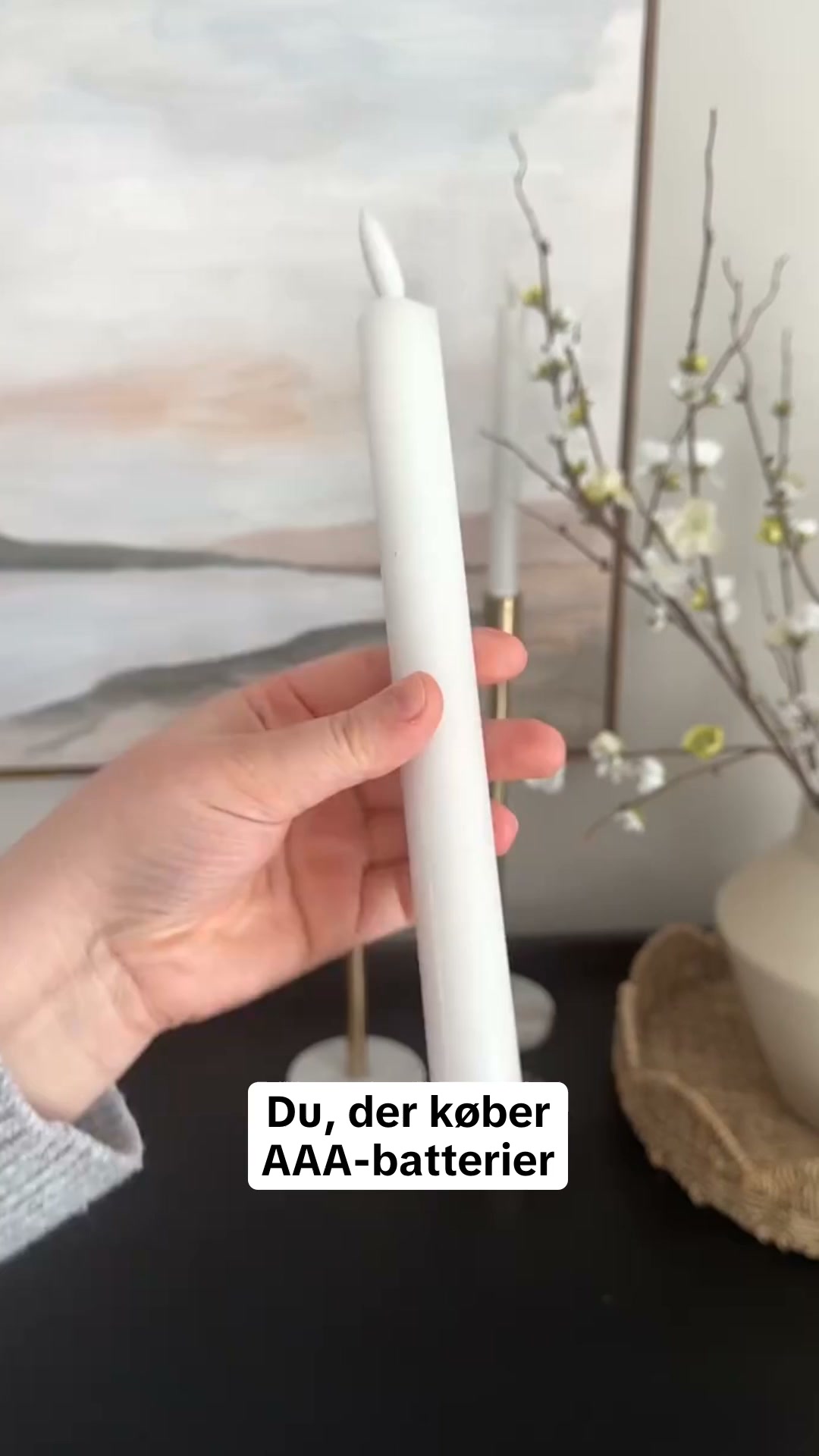 Kronelys, der oplades. Ikke skiftes.