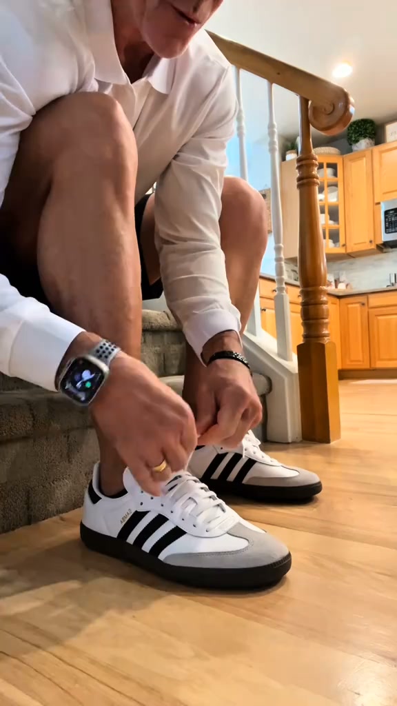 OG Samba is selling fast. Lace up in the colors that made Samba an icon.