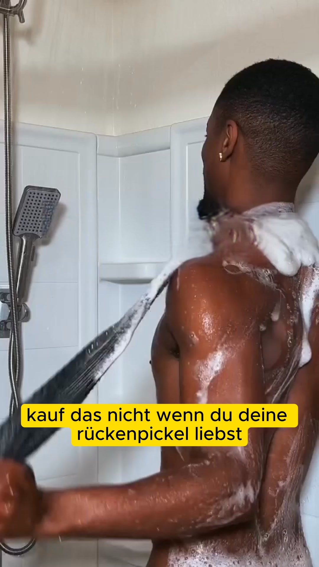 Deine Dusche reinigt nicht. Das hier schon.