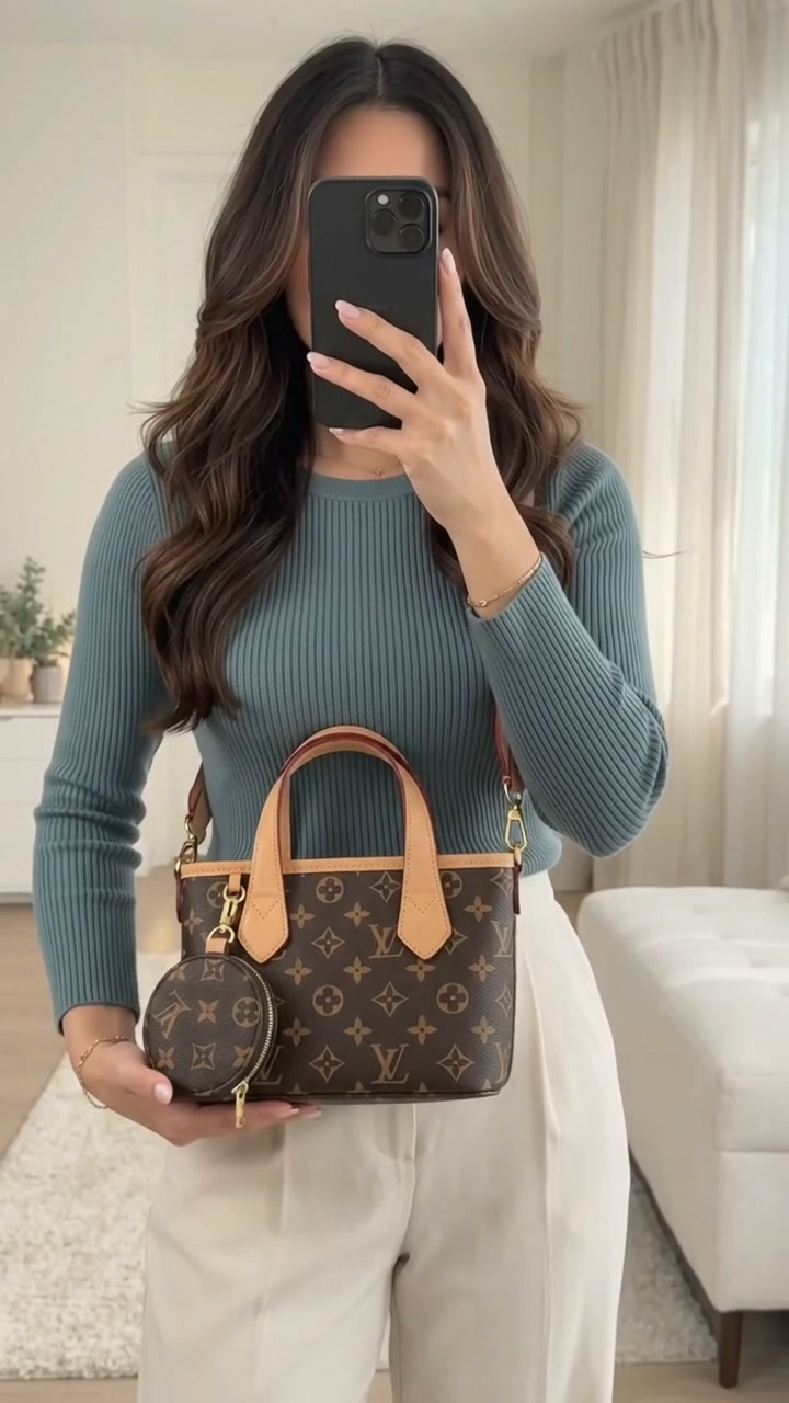 Obsessed With This Mini Tote!