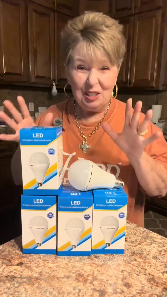 Rechargeable Emergency Light Bulbs