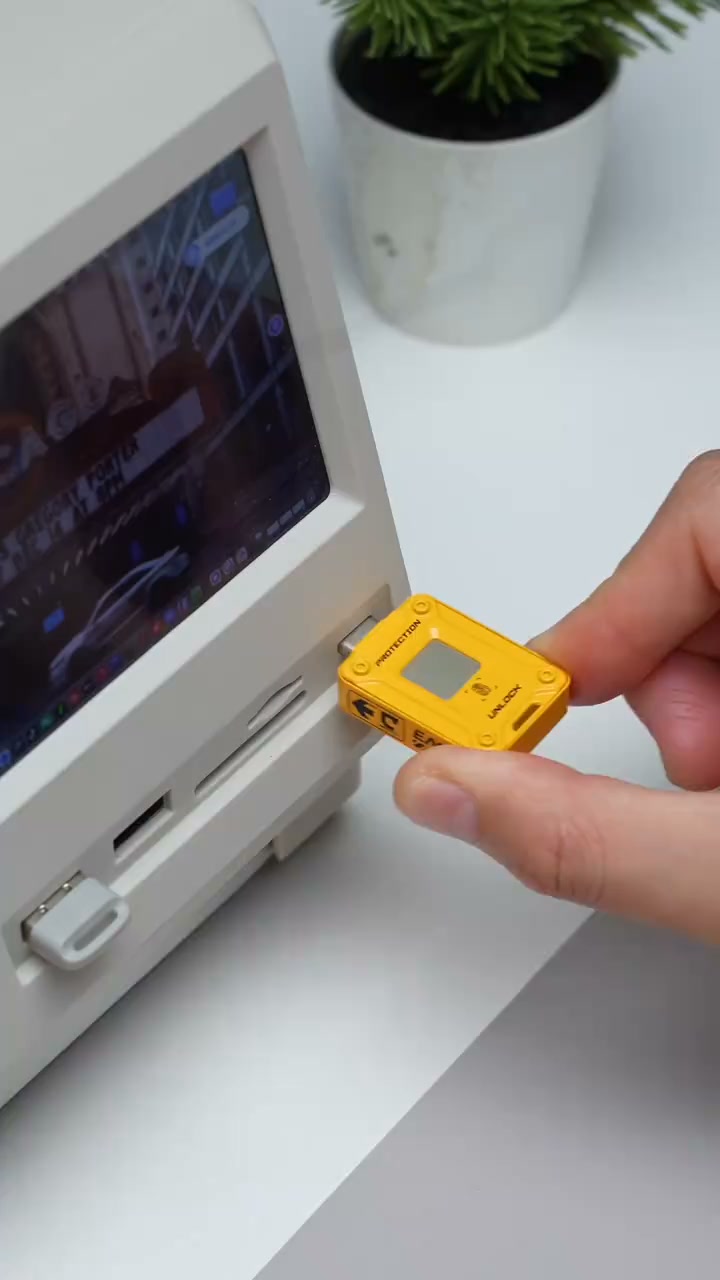 Fingerprint USB Flash Drive — Secure Your Files with One Touch!