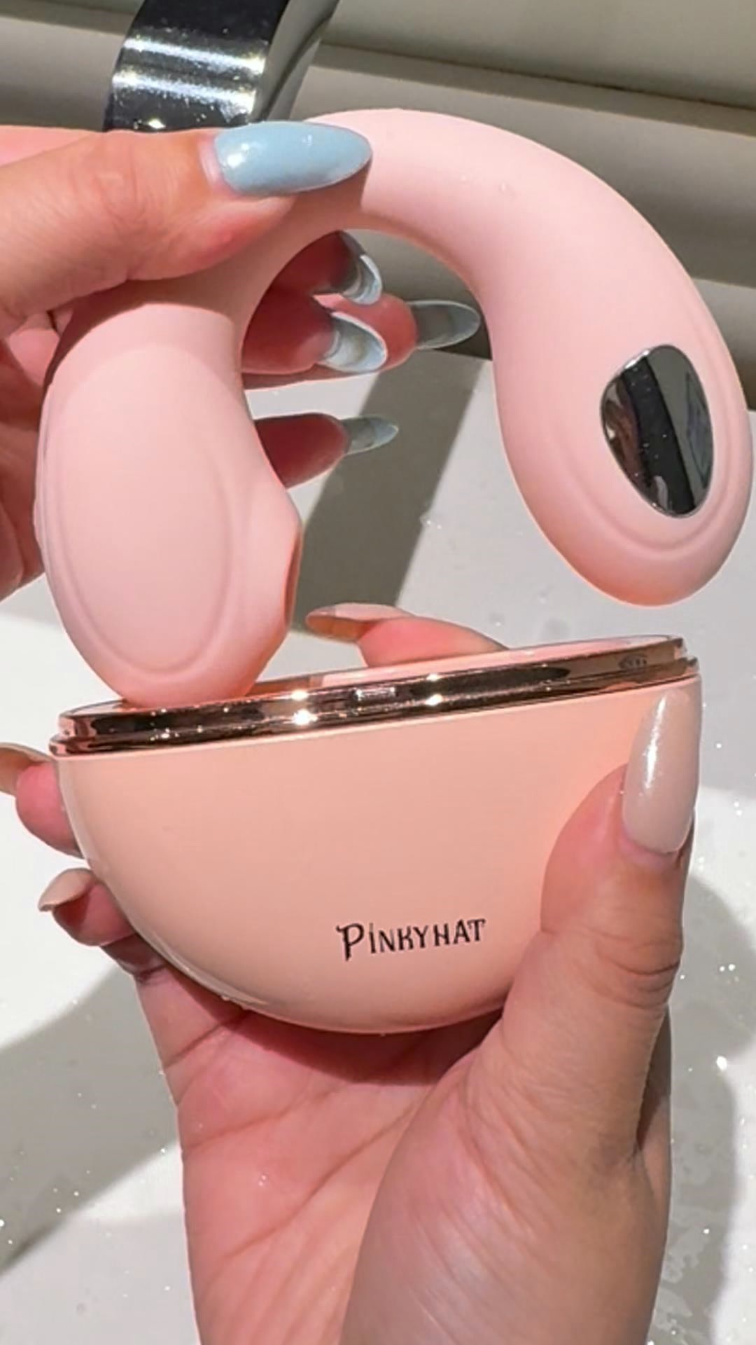 Anúncio de PinkyHat Official