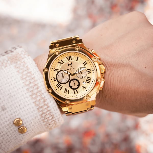 Anúncio de MSTR Watches Europe