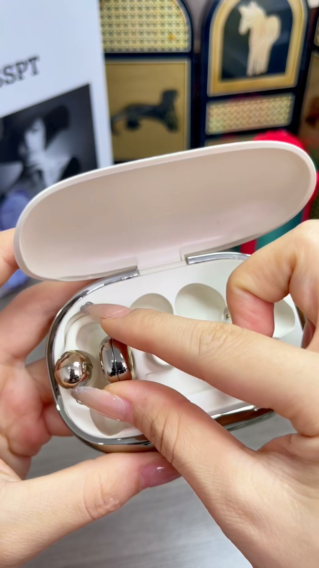 Get Three Pairs in One Case