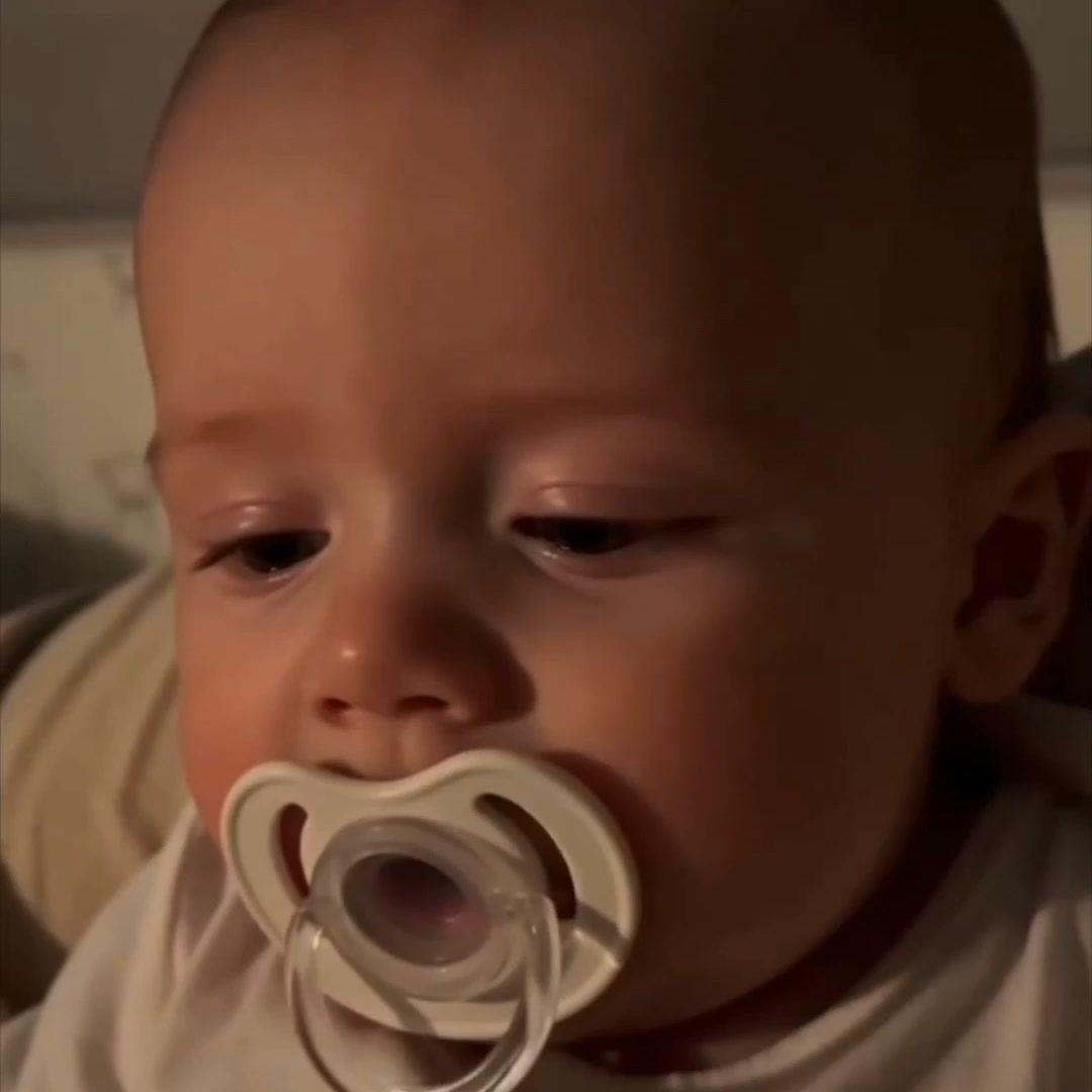 What midwives discovered about pacifier acceptance.