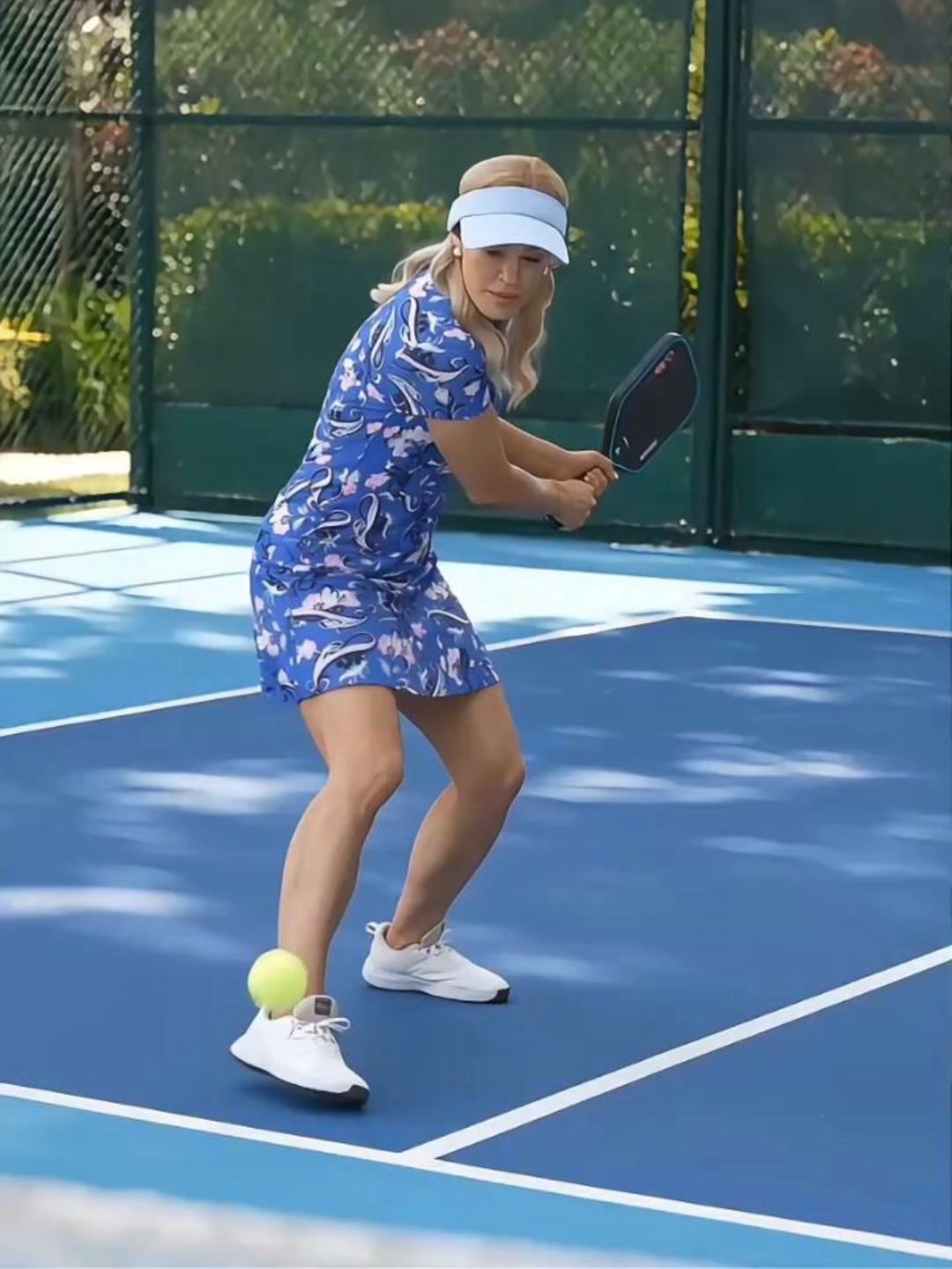 Stay Covered, Swing FreelyBold prints, real performance Built to SwingBuilt to be noticed