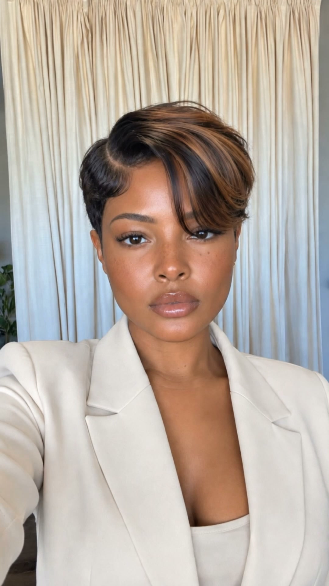 Effortless glam pixie